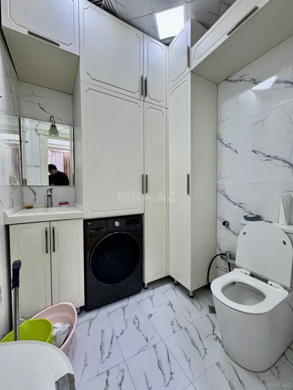 Satılır 3 otaqlı mənzil 141 m²