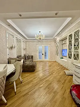 Satılır 3 otaqlı mənzil 141 m²