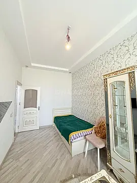 Satılır 1 otaqlı mənzil 38 m²