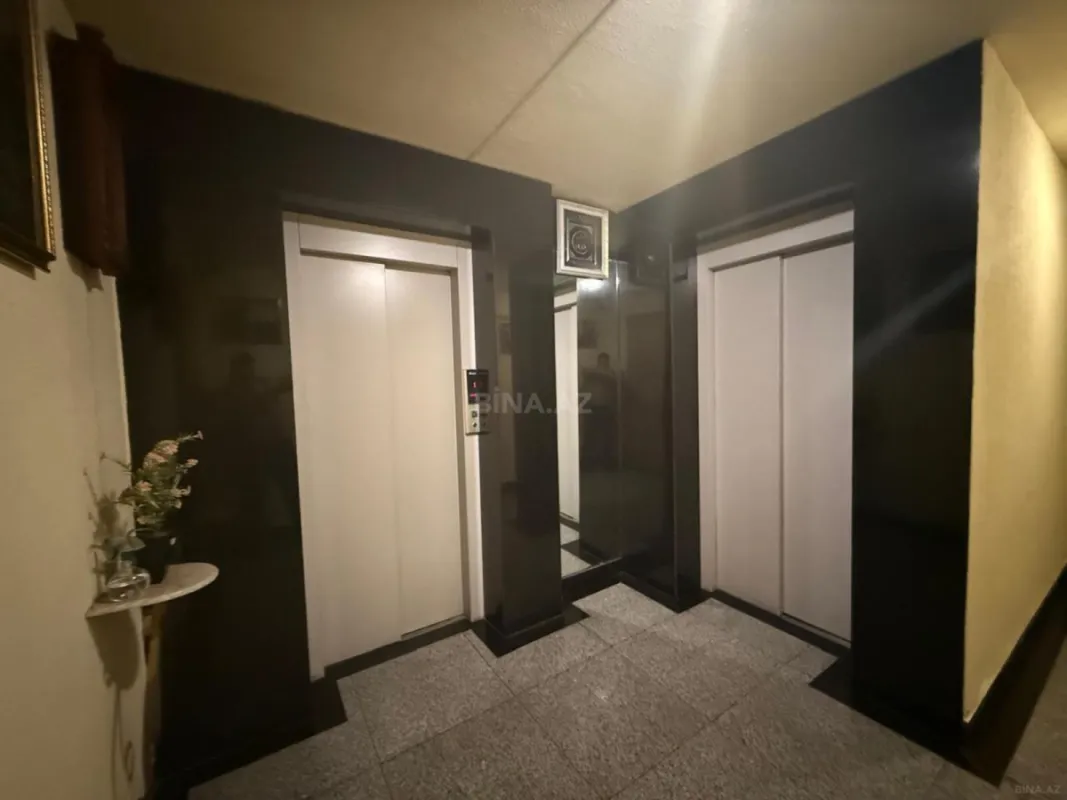 Kirayə verilir 2 otaqlı mənzil 75 m²