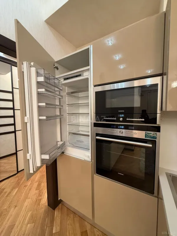 Kirayə verilir 2 otaqlı mənzil 75 m²