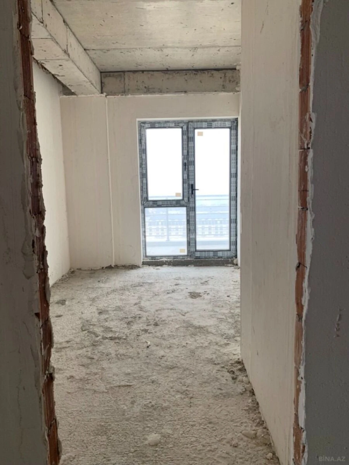 Satılır 3 otaqlı mənzil 120 m²