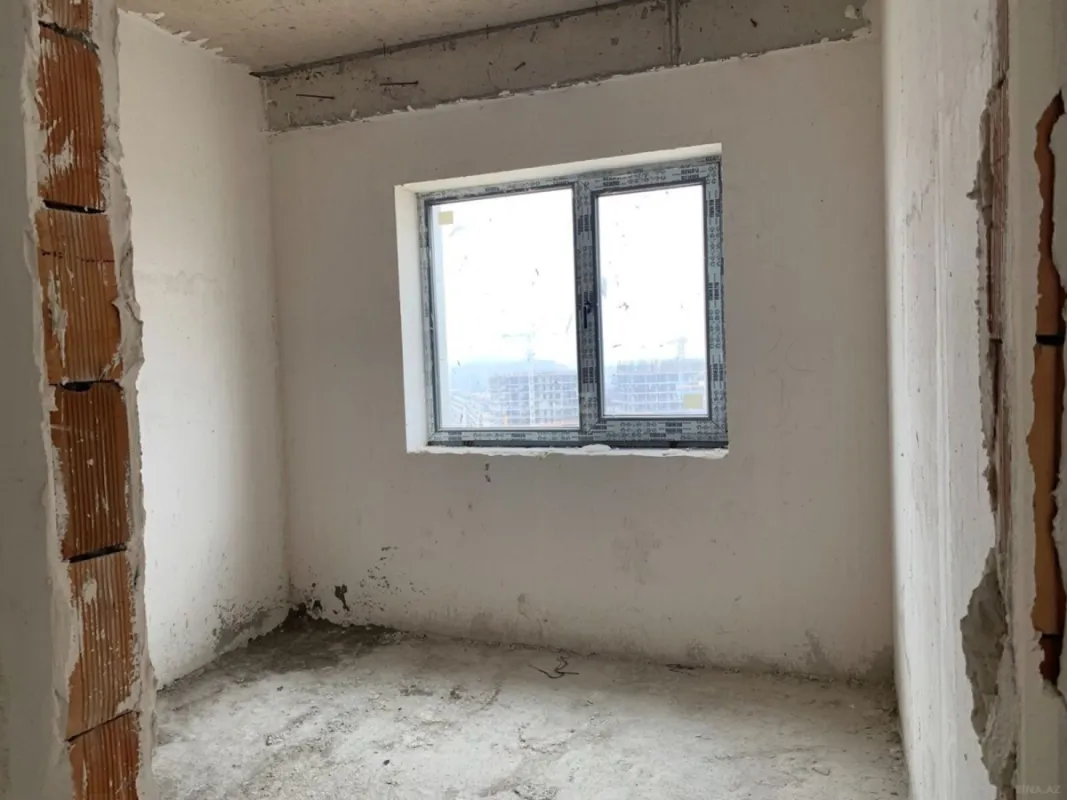 Satılır 3 otaqlı mənzil 120 m²
