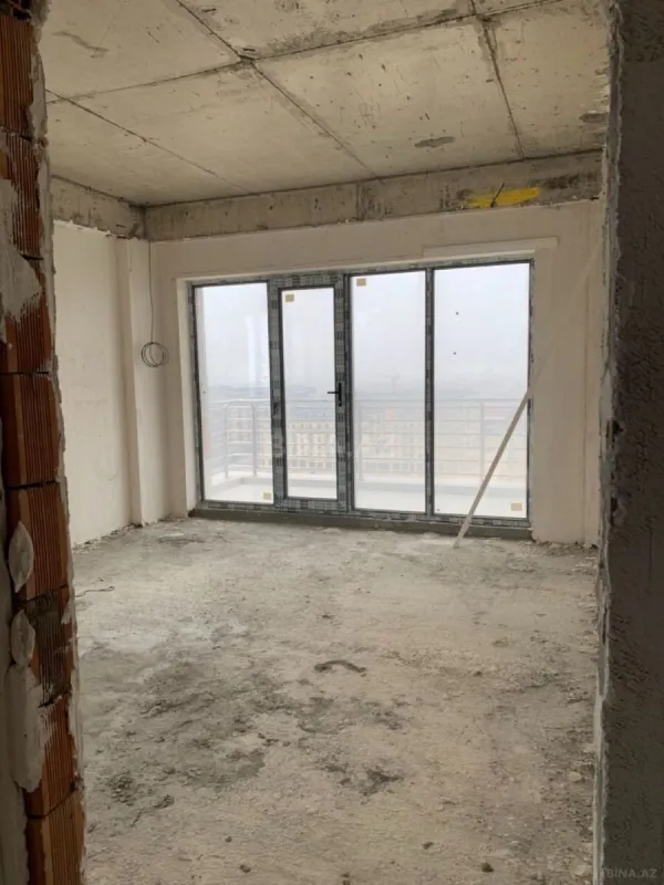 Satılır 3 otaqlı mənzil 120 m²