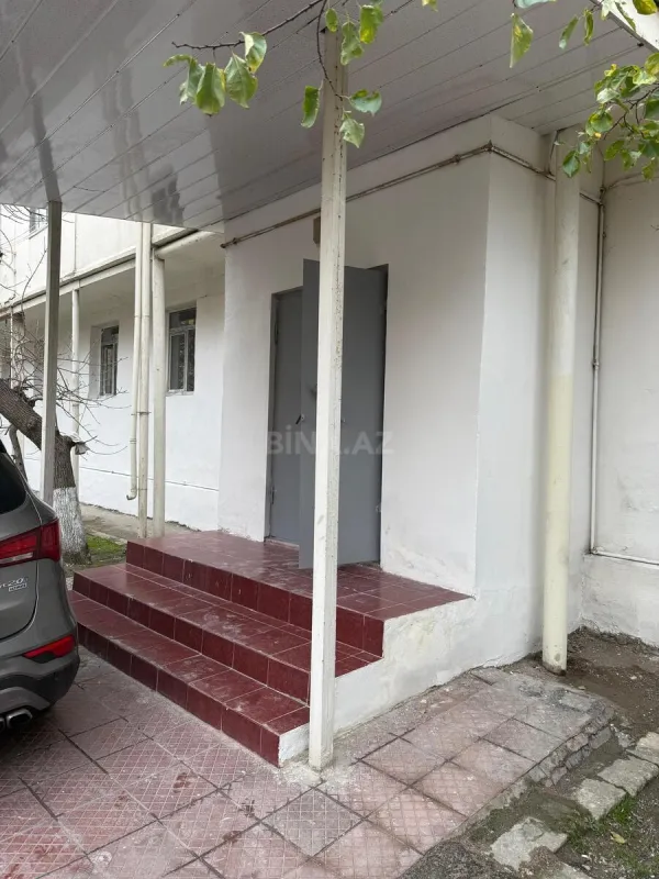 Satılır obyekt 318 m²