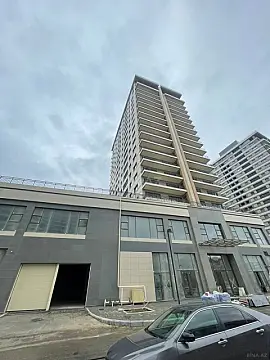 Satılır 3 otaqlı mənzil 157 m²