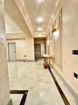 Satılır 4 otaqlı mənzil 204 m²