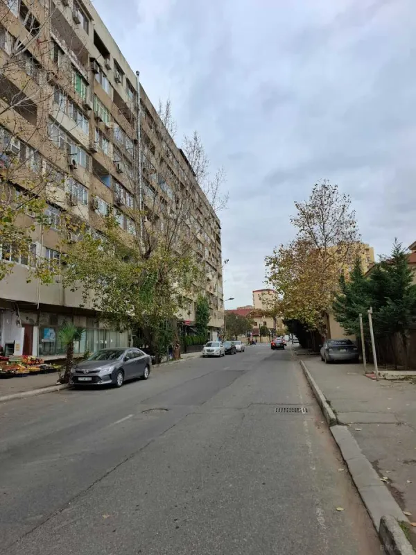 Satılır 2 otaqlı mənzil 80 m²