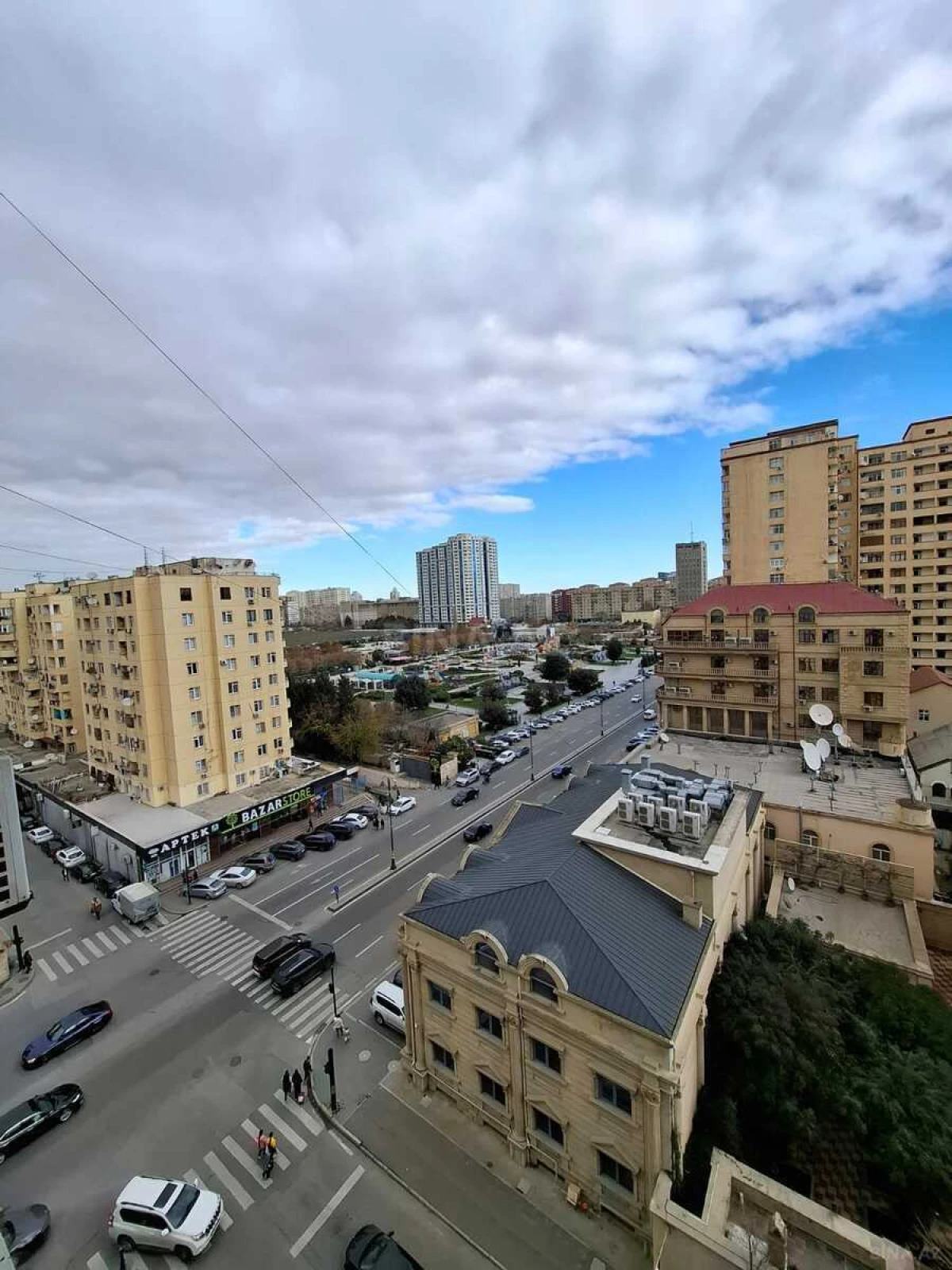 Satılır 2 otaqlı mənzil 80 m²