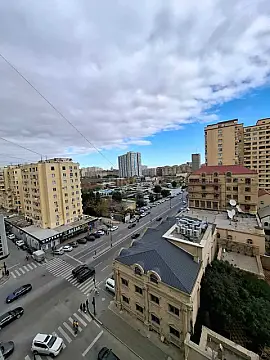 Satılır 2 otaqlı mənzil 80 m²