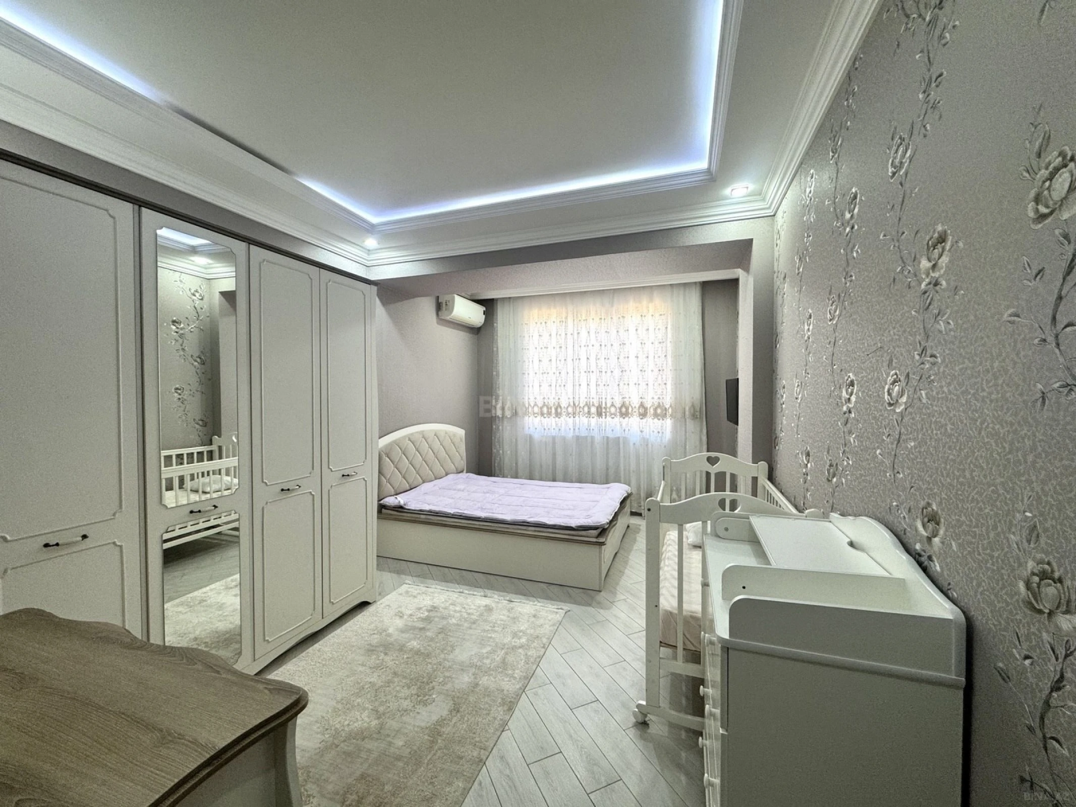 Satılır 3 otaqlı mənzil 85 m²