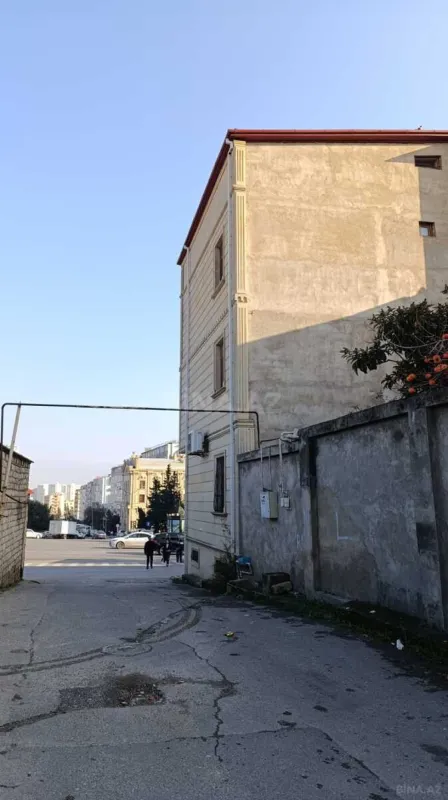 Satılır obyekt 1100 m²