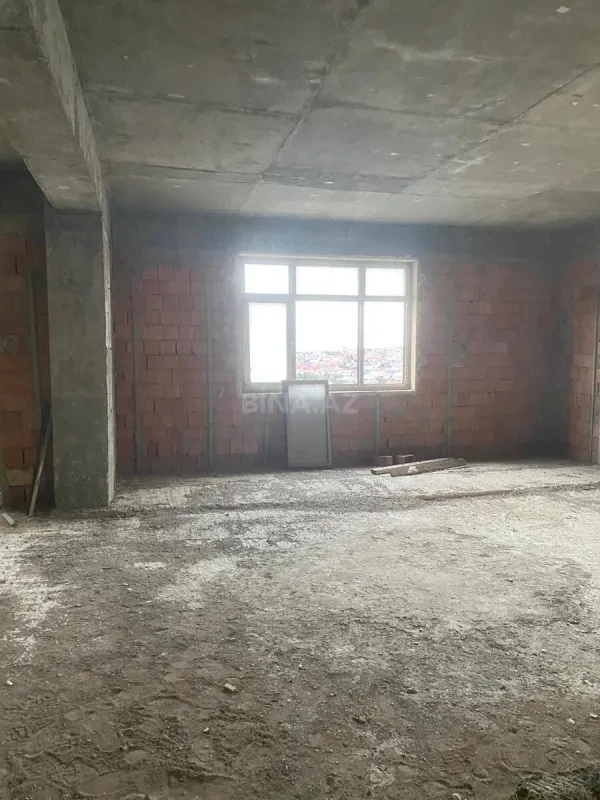 Satılır 3 otaqlı mənzil 158.4 m²