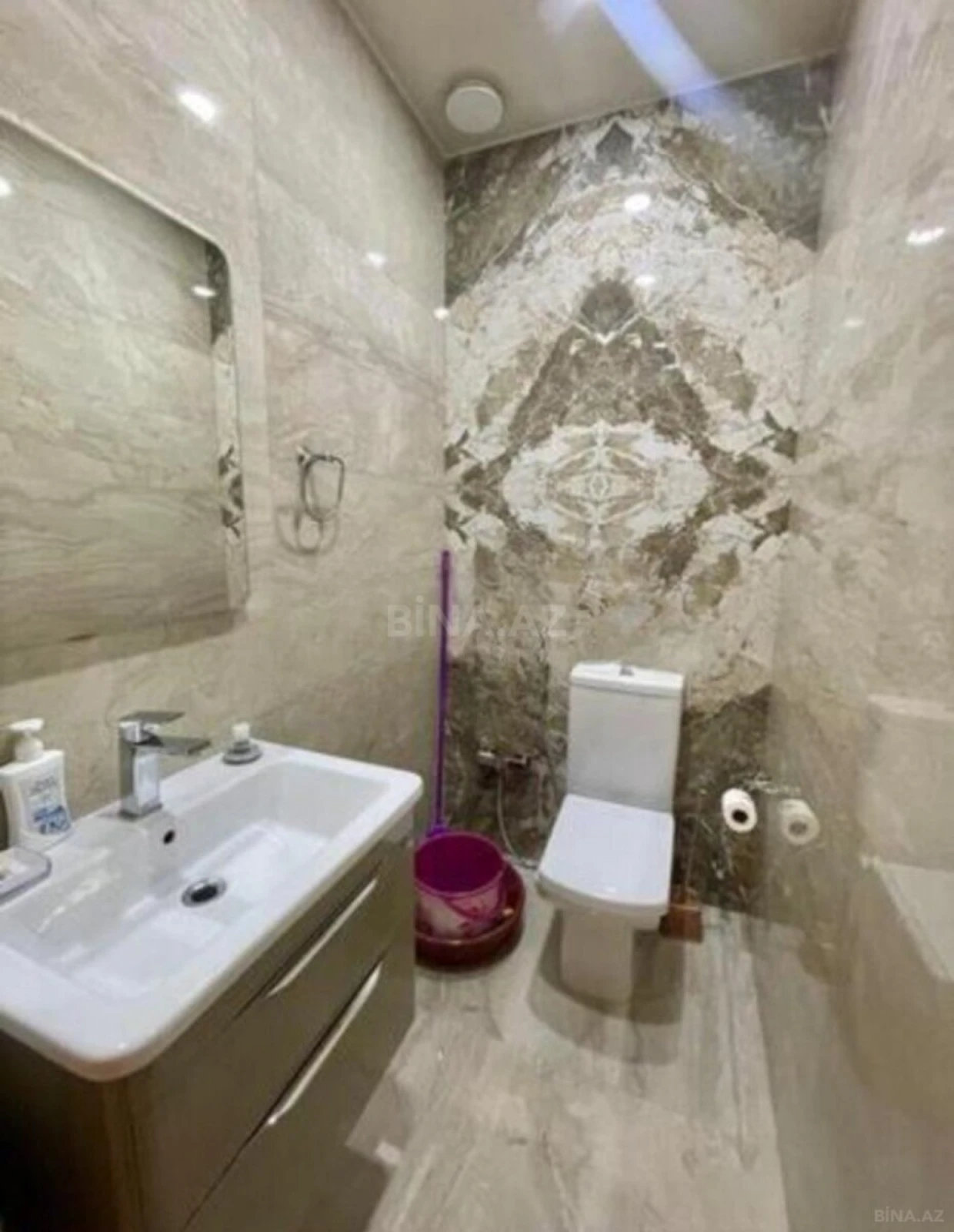 Kirayə verilir 3 otaqlı mənzil 132 m²