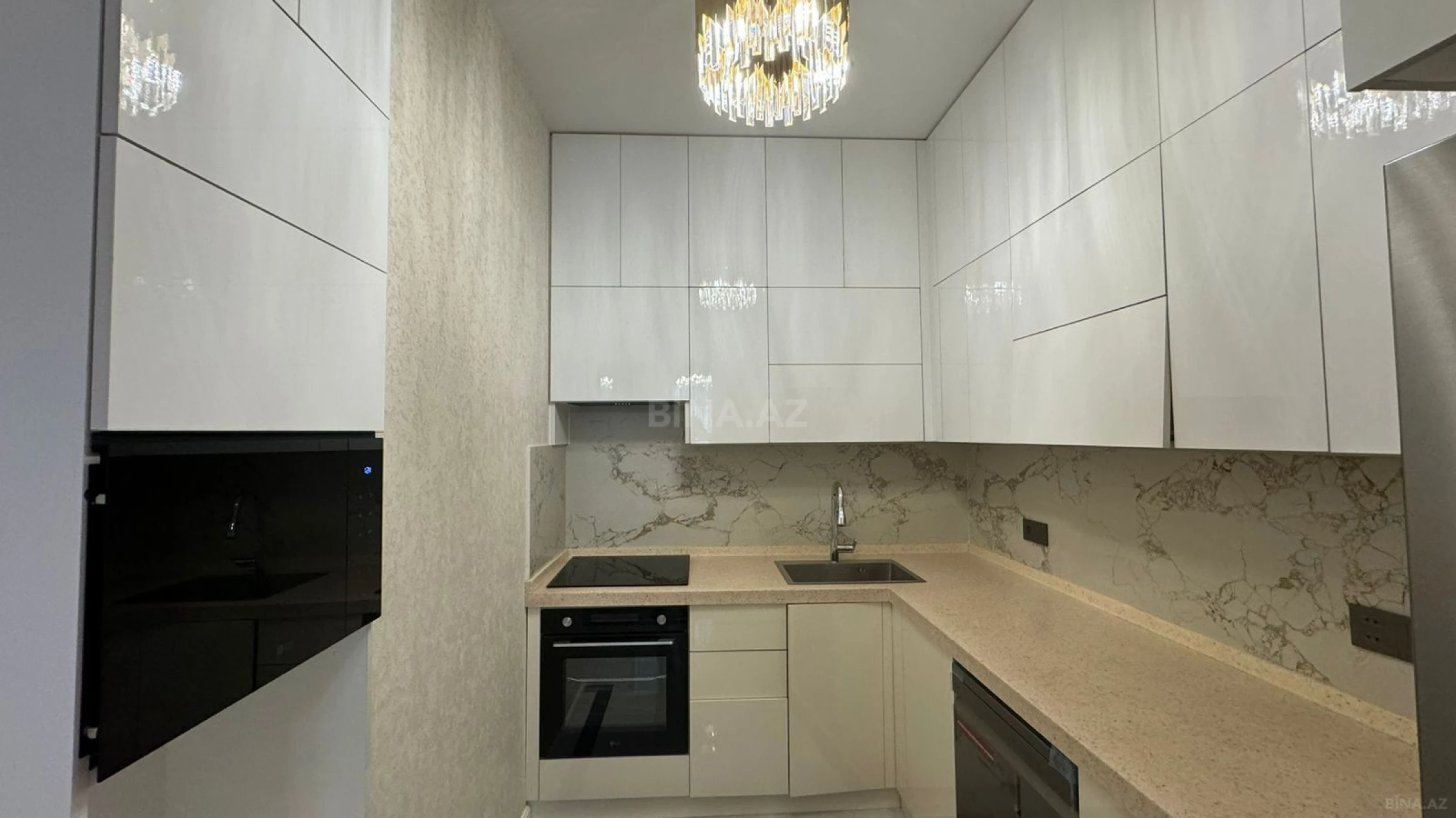 Kirayə verilir 3 otaqlı mənzil 95 m²