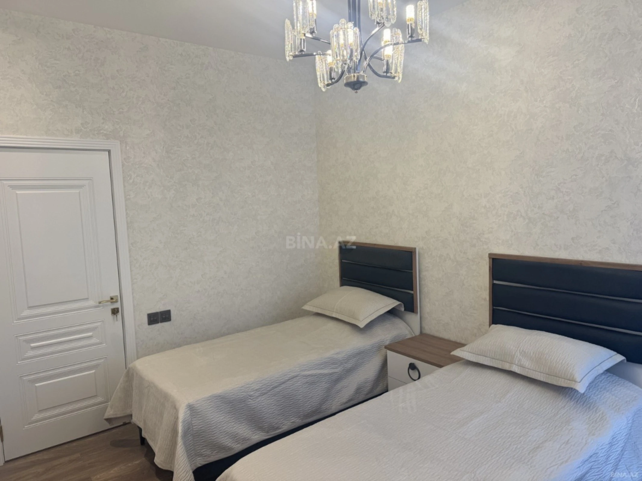 Kirayə verilir 3 otaqlı mənzil 95 m²