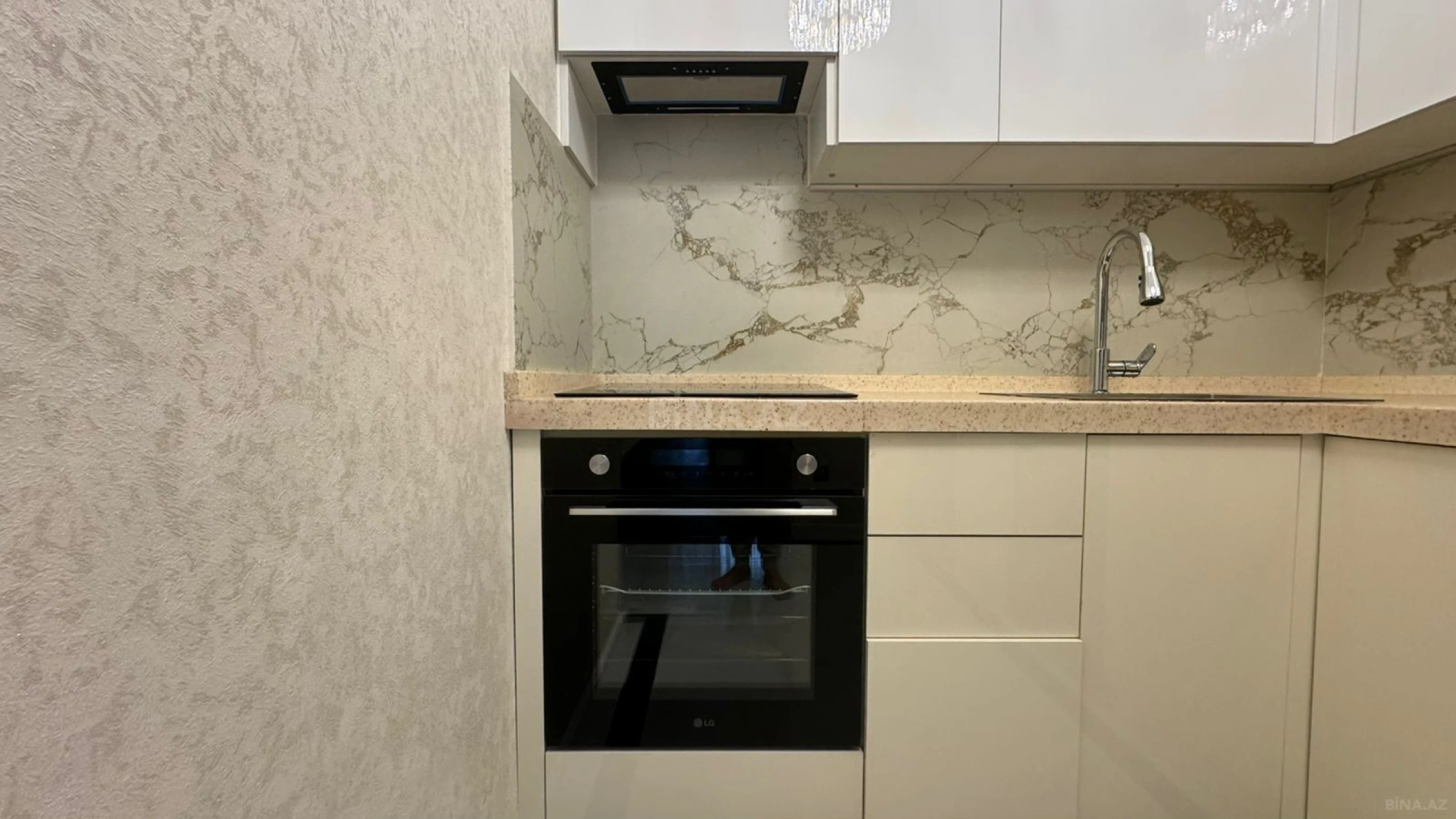Kirayə verilir 3 otaqlı mənzil 95 m²