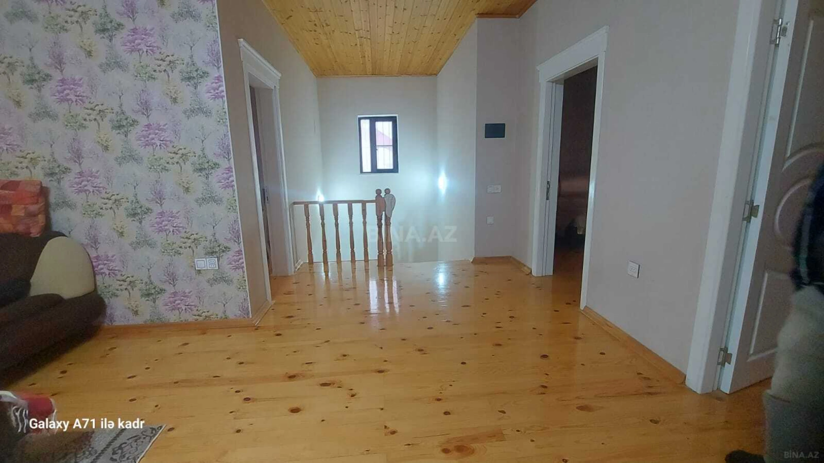 Satılır 4 otaqlı həyət evi 200 m²
