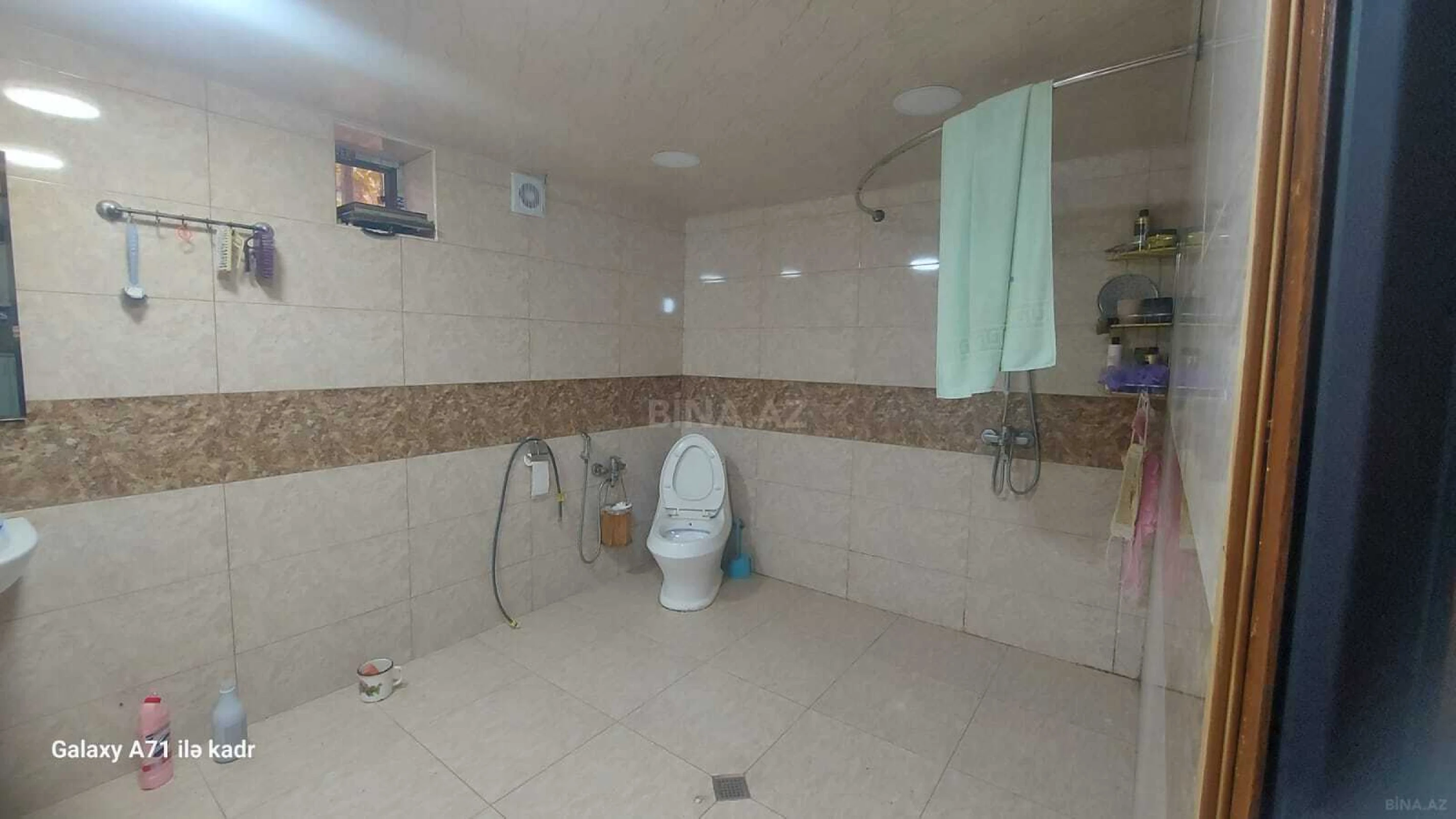 Satılır 4 otaqlı həyət evi 200 m²
