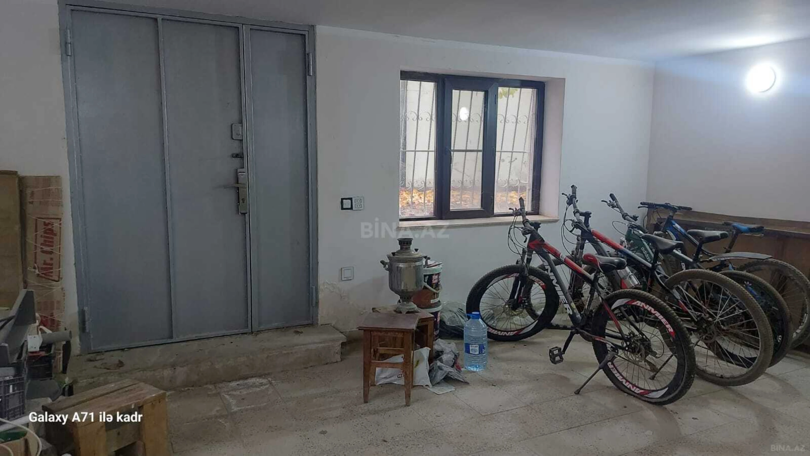 Satılır 4 otaqlı həyət evi 200 m²