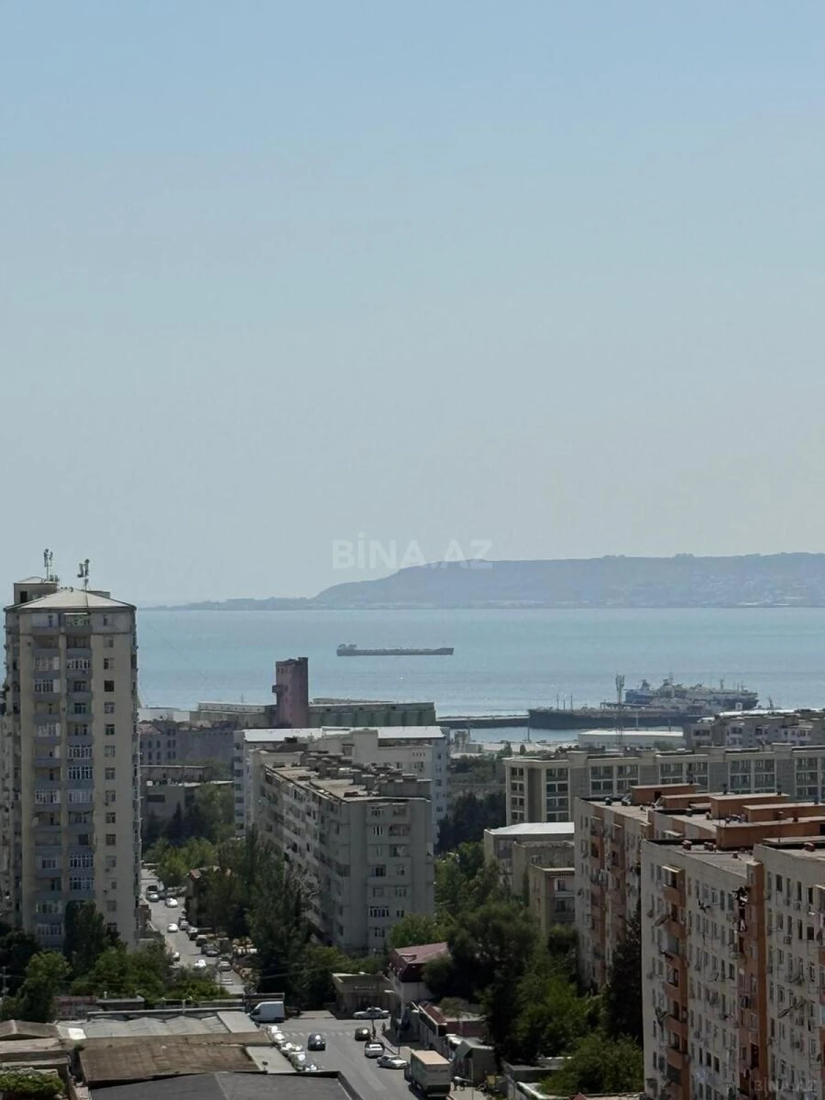 Satılır 3 otaqlı mənzil 117 m²