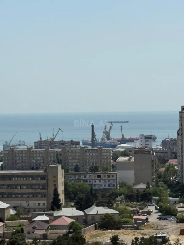 Satılır 3 otaqlı mənzil 117 m²