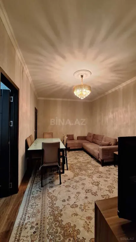 Satılır 2 otaqlı mənzil 74 m²