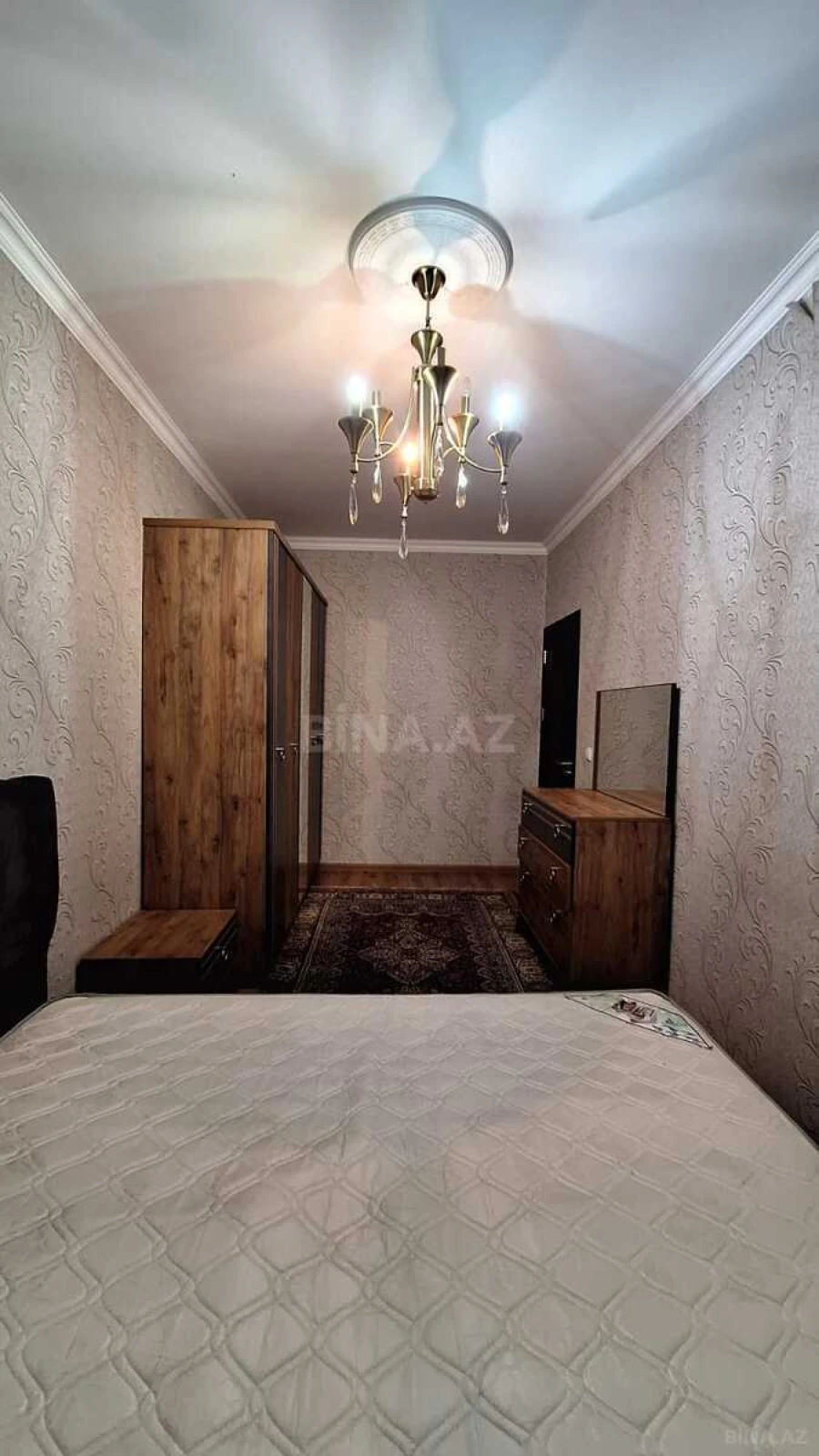 Satılır 2 otaqlı mənzil 74 m²