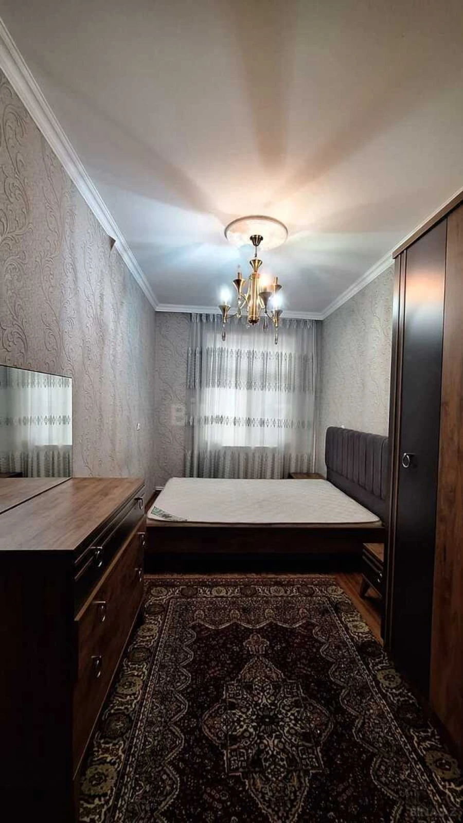 Satılır 2 otaqlı mənzil 74 m²