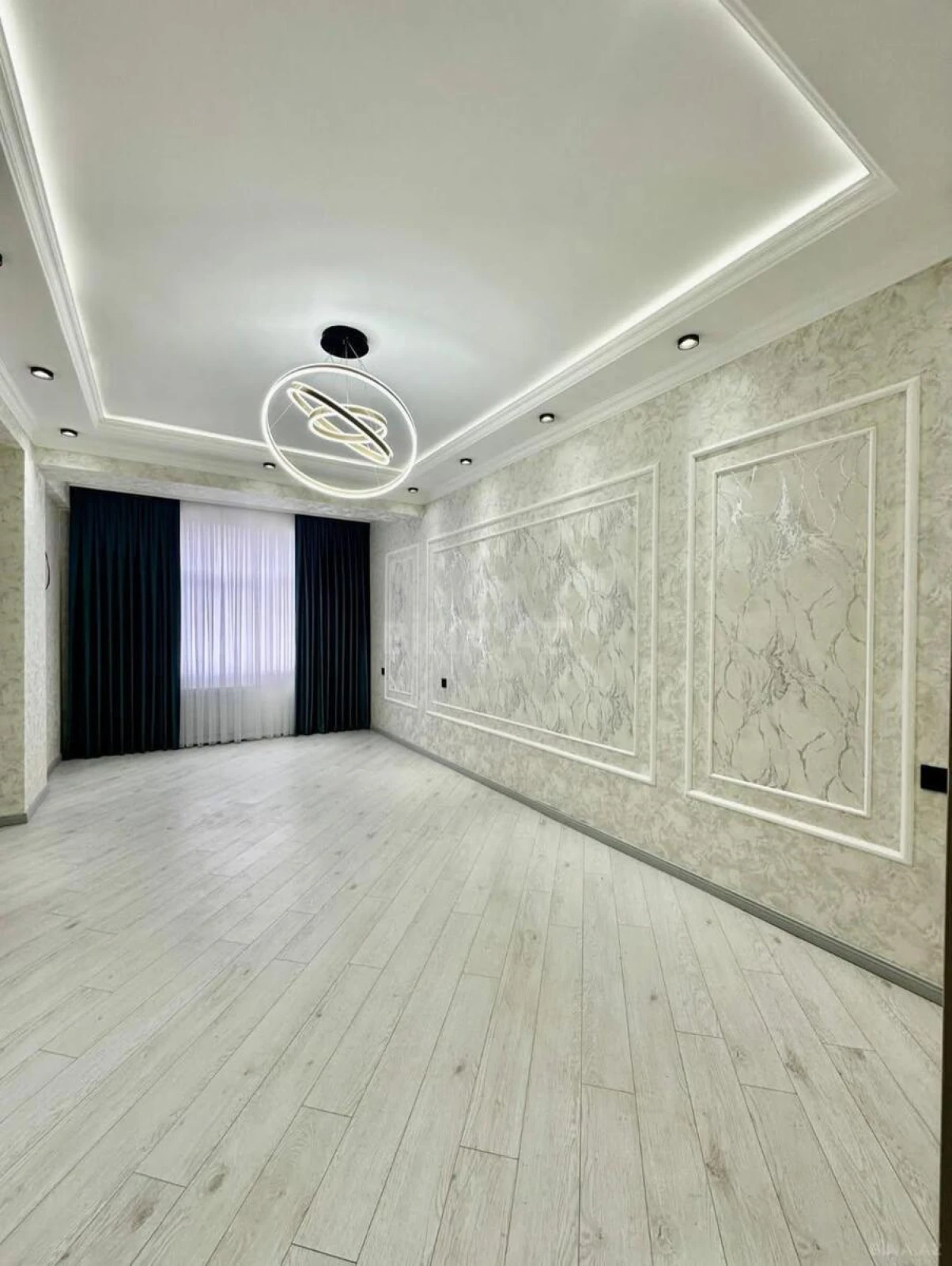 Satılır 3 otaqlı mənzil 98 m²