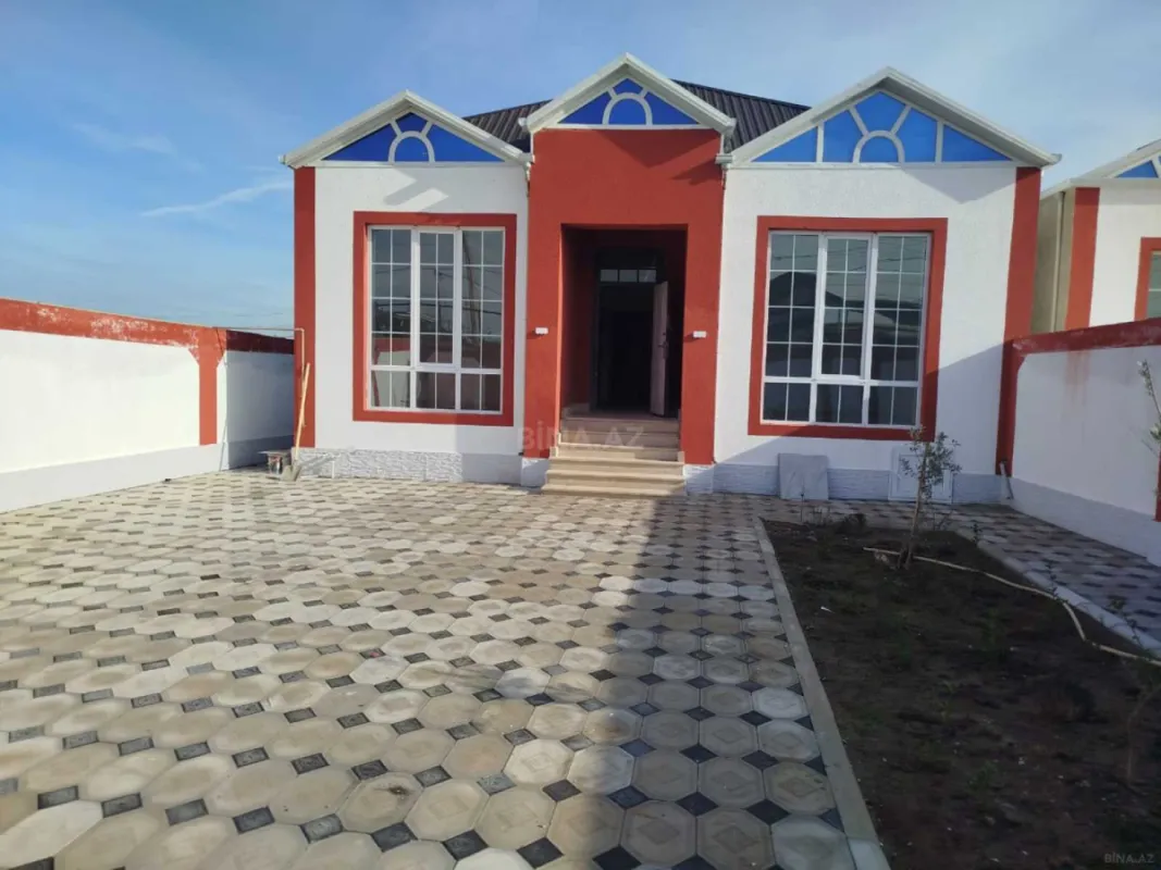 Satılır 4 otaqlı həyət evi 108 m²