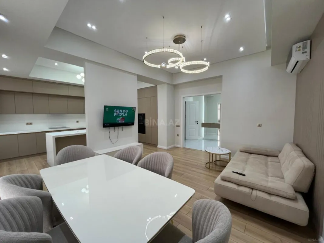 Kirayə verilir 3 otaqlı mənzil 130 m²