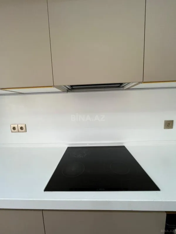 Kirayə verilir 3 otaqlı mənzil 130 m²