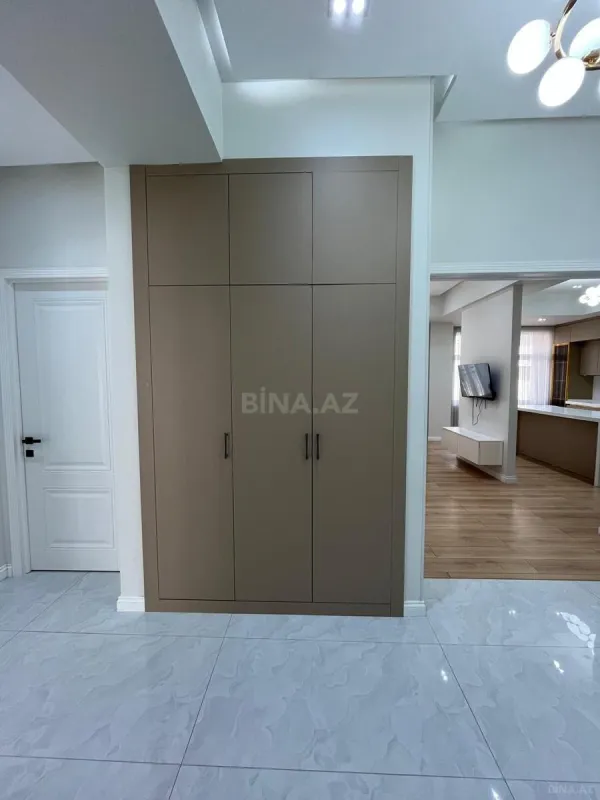 Kirayə verilir 3 otaqlı mənzil 130 m²