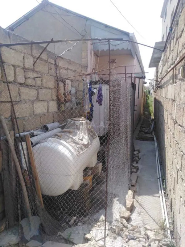 Satılır 2 otaqlı həyət evi 70 m²