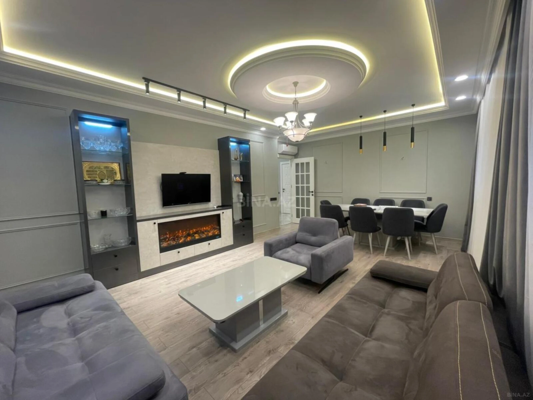 Satılır 4 otaqlı mənzil 179 m²