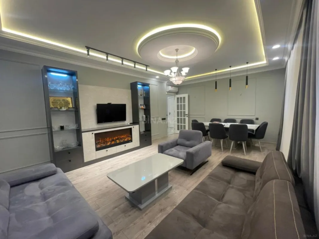 Satılır 4 otaqlı mənzil 179 m²