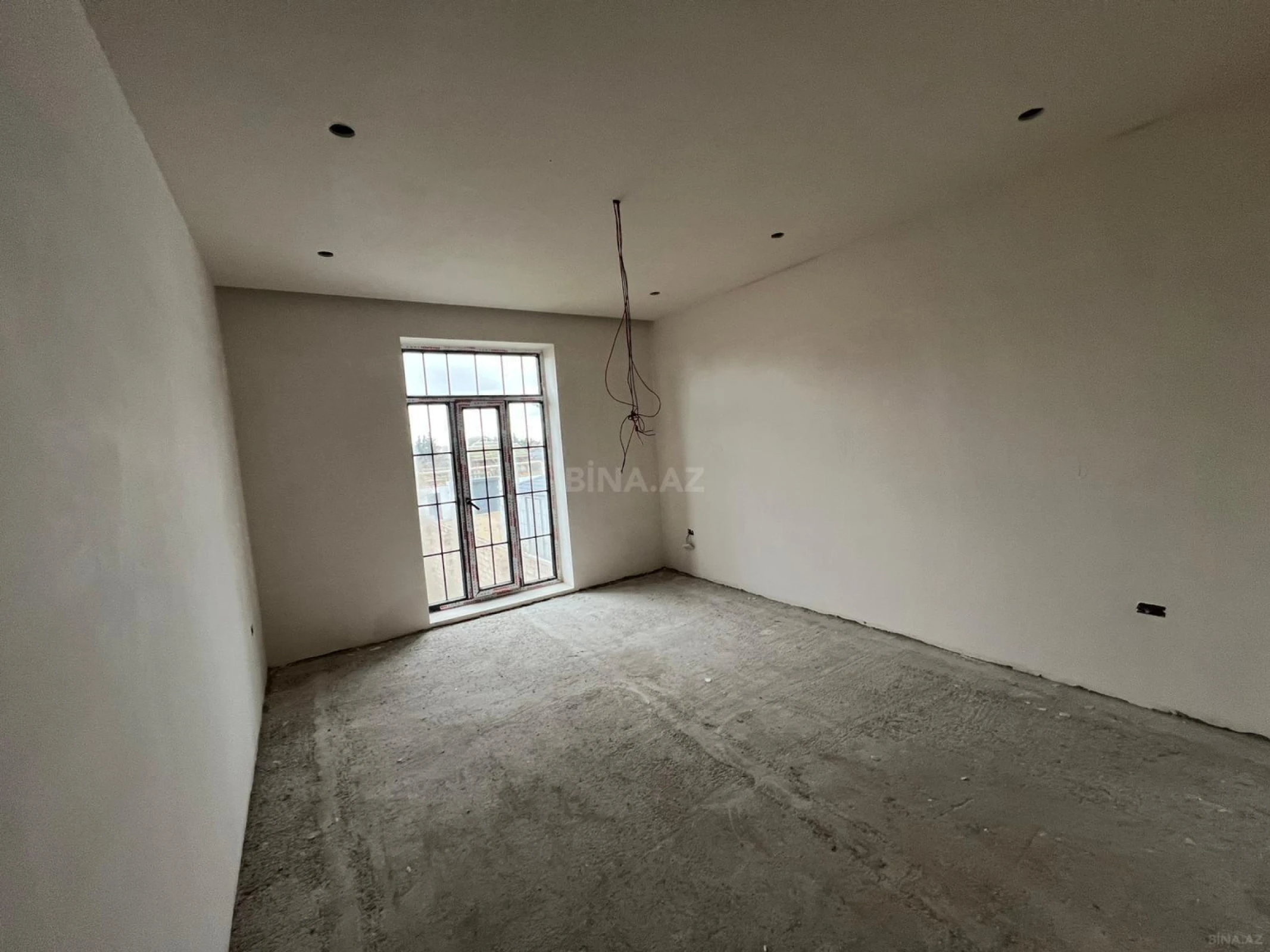 Satılır 6 otaqlı həyət evi 220 m²