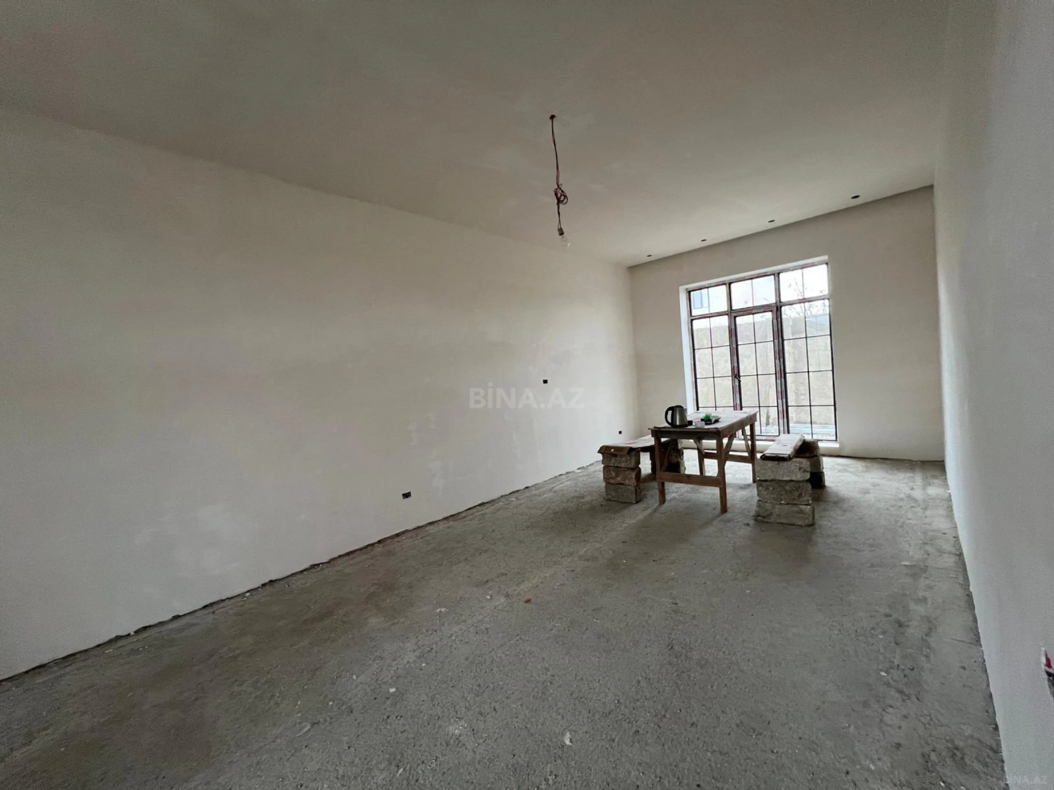Satılır 6 otaqlı həyət evi 220 m²