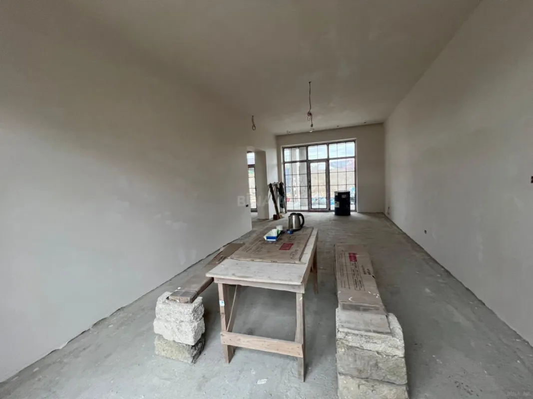 Satılır 6 otaqlı həyət evi 220 m²