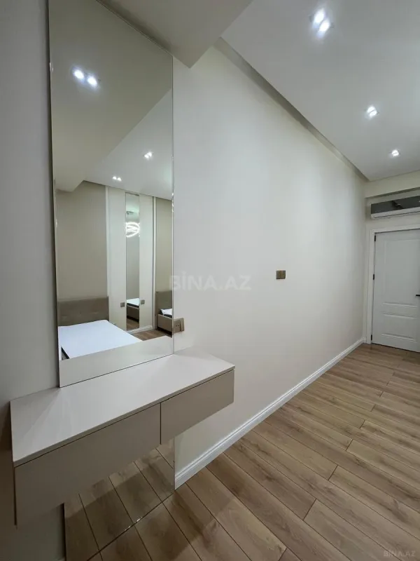 Kirayə verilir 3 otaqlı mənzil 136 m²