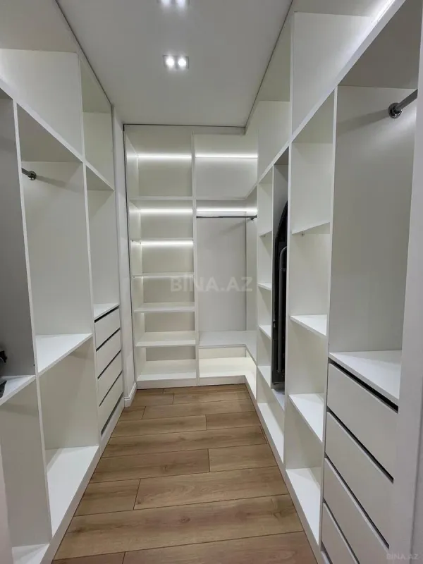 Kirayə verilir 3 otaqlı mənzil 136 m²