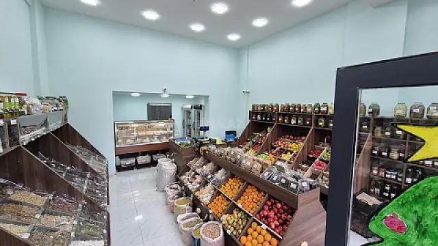 Satılır obyekt 61 m²