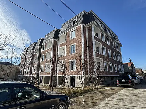 Satılır 2 otaqlı mənzil 48 m²