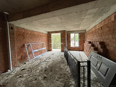 Satılır 2 otaqlı mənzil 48 m²