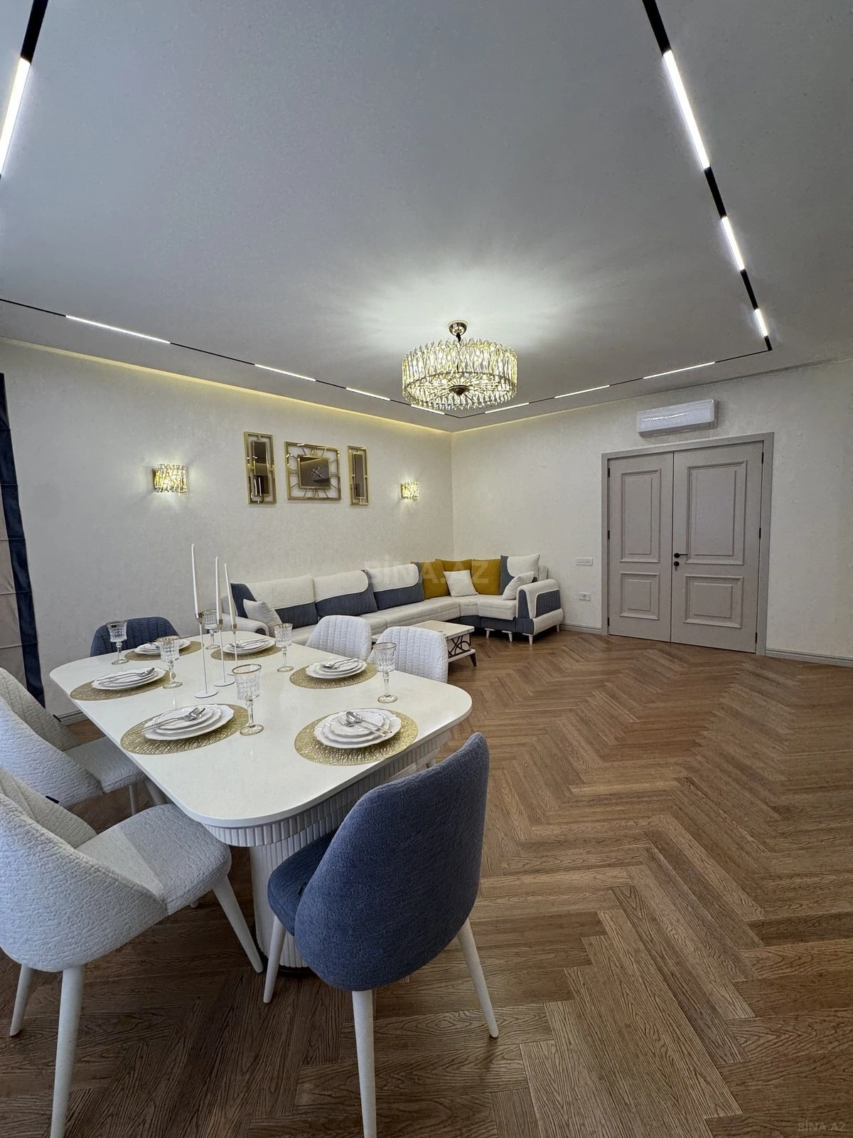 Satılır 3 otaqlı mənzil 108 m²