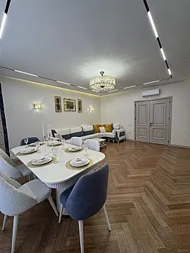 Satılır 3 otaqlı mənzil 108 m²