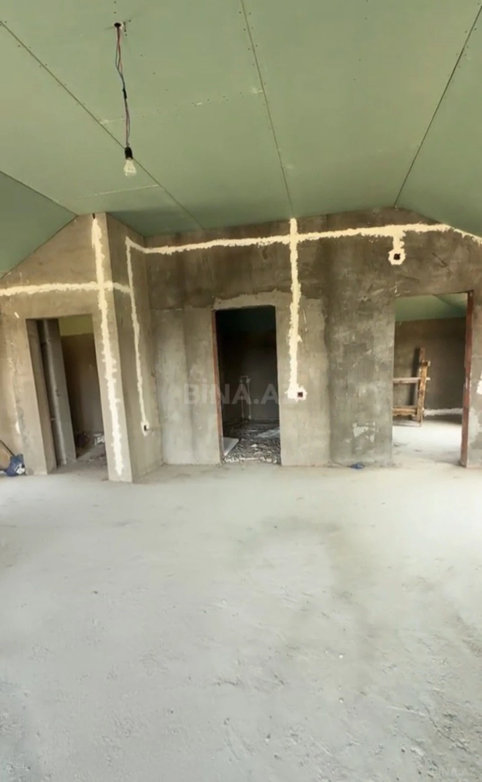 Satılır 6 otaqlı həyət evi 360 m²