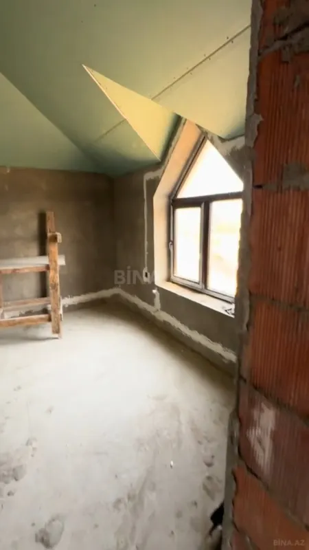 Satılır 6 otaqlı həyət evi 360 m²