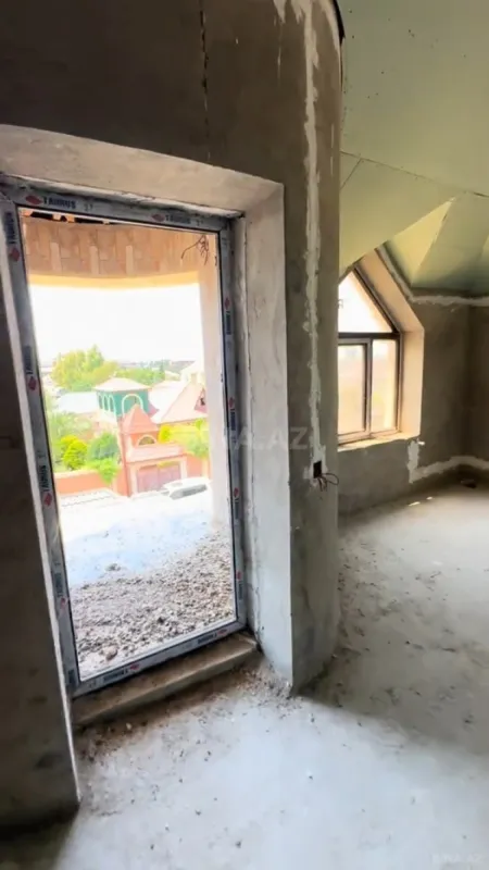 Satılır 6 otaqlı həyət evi 360 m²